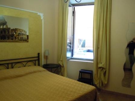 Hotel Il Grillo Ai Fori Romani 5*